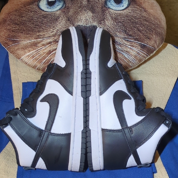 Authentic Nike Dunk High Retro Panda Black & White Sneakers with Red Logo $60 - Picture 2 of 6